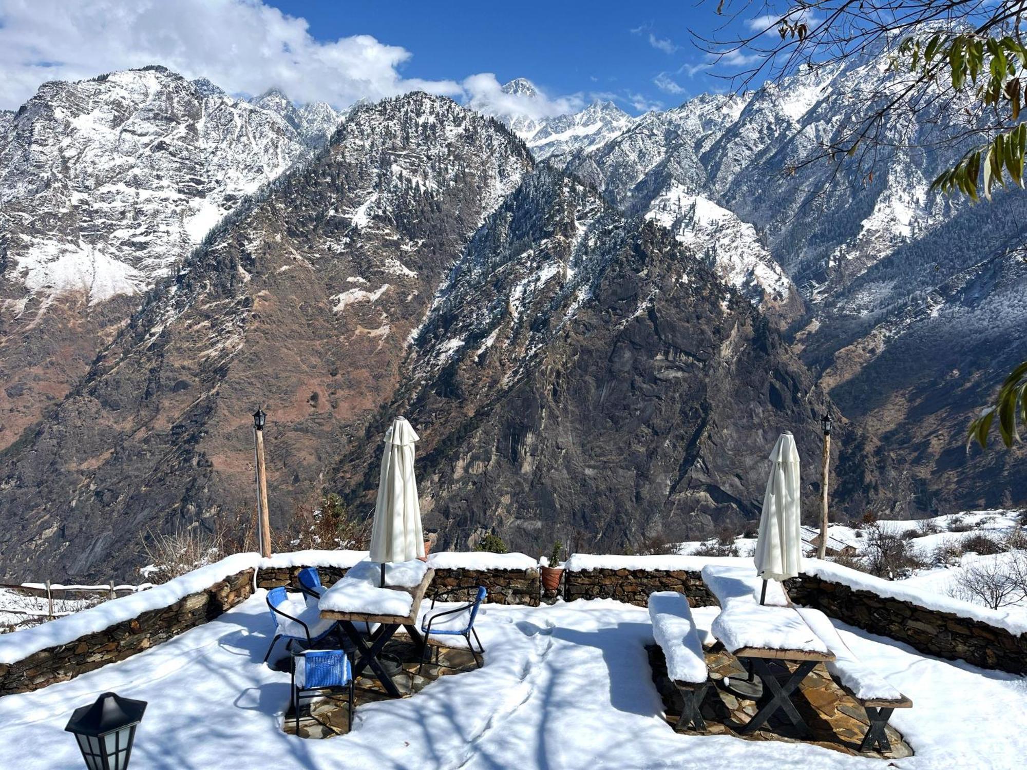 Faraway Cottages, Auli Joshīmath Zewnętrze zdjęcie