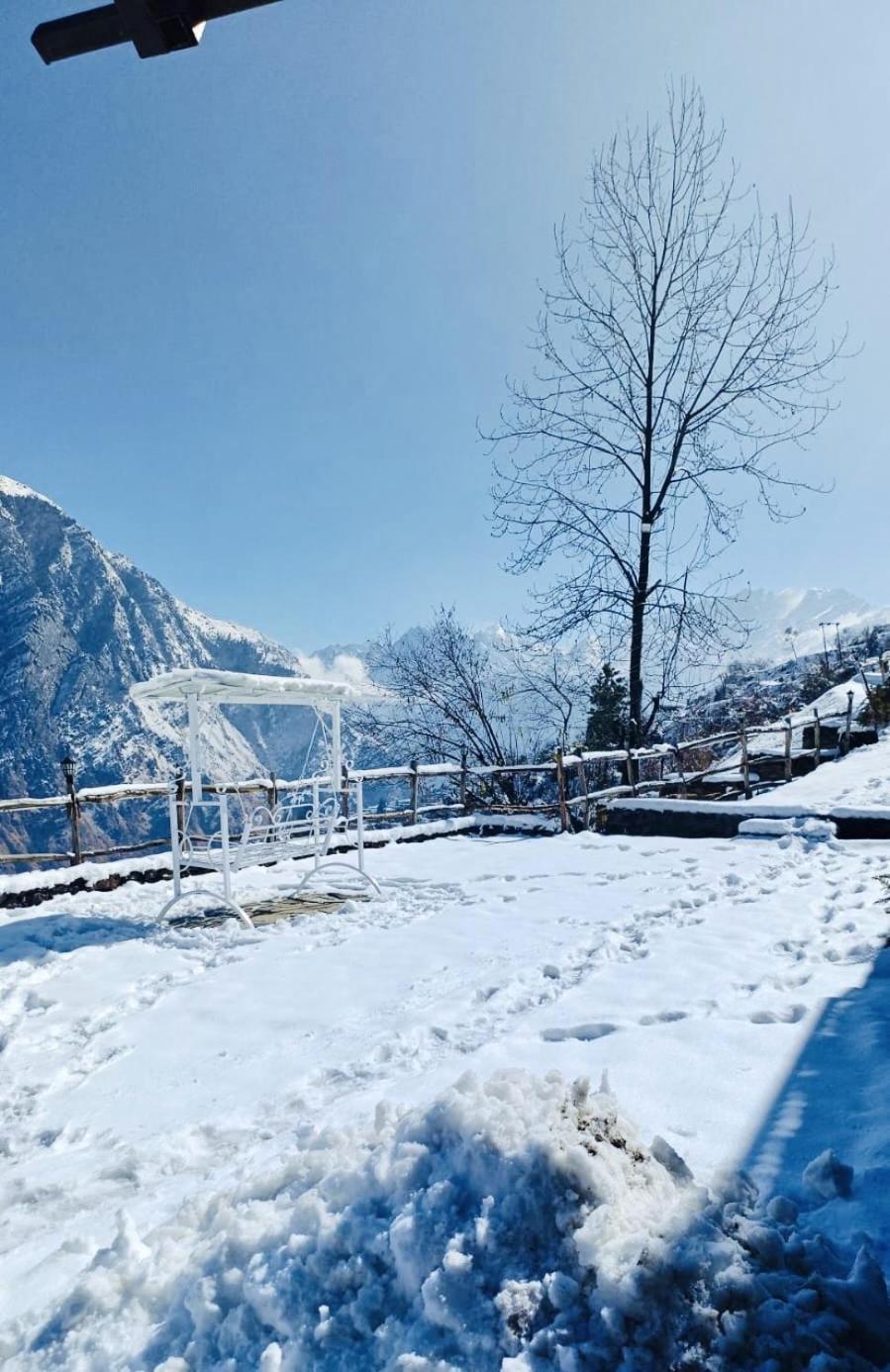 Faraway Cottages, Auli Joshīmath Zewnętrze zdjęcie