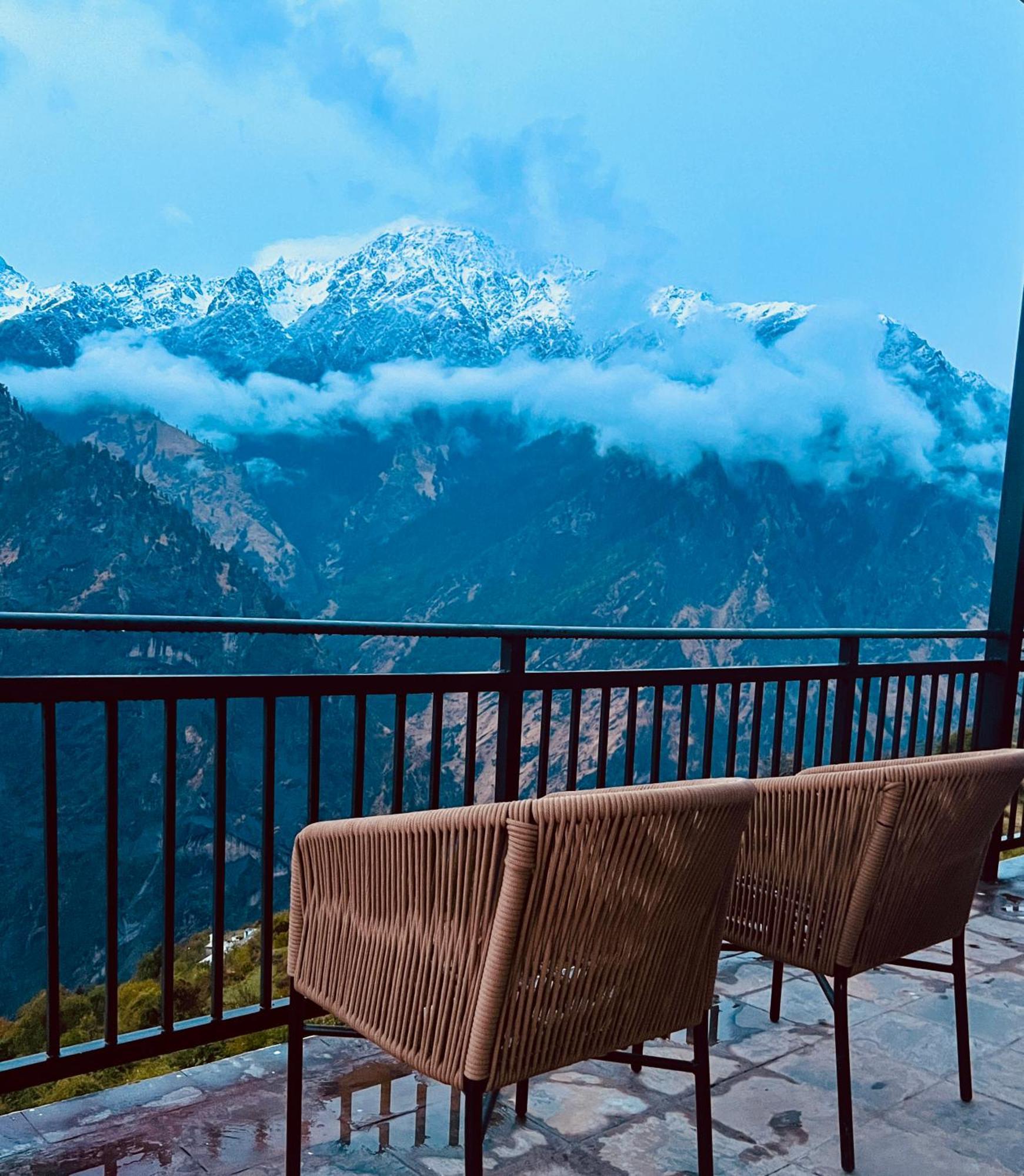 Faraway Cottages, Auli Joshīmath Zewnętrze zdjęcie