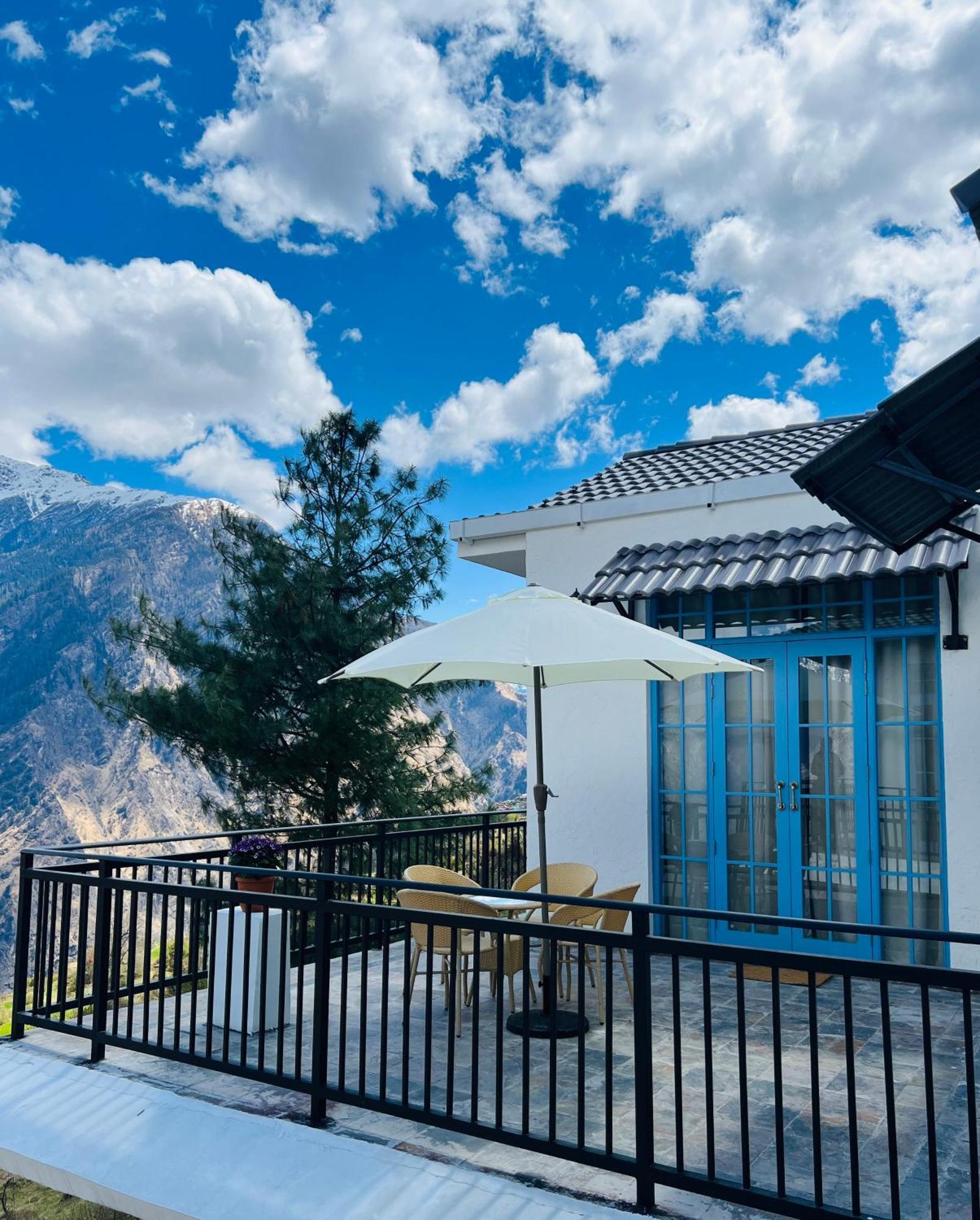 Faraway Cottages, Auli Joshīmath Zewnętrze zdjęcie