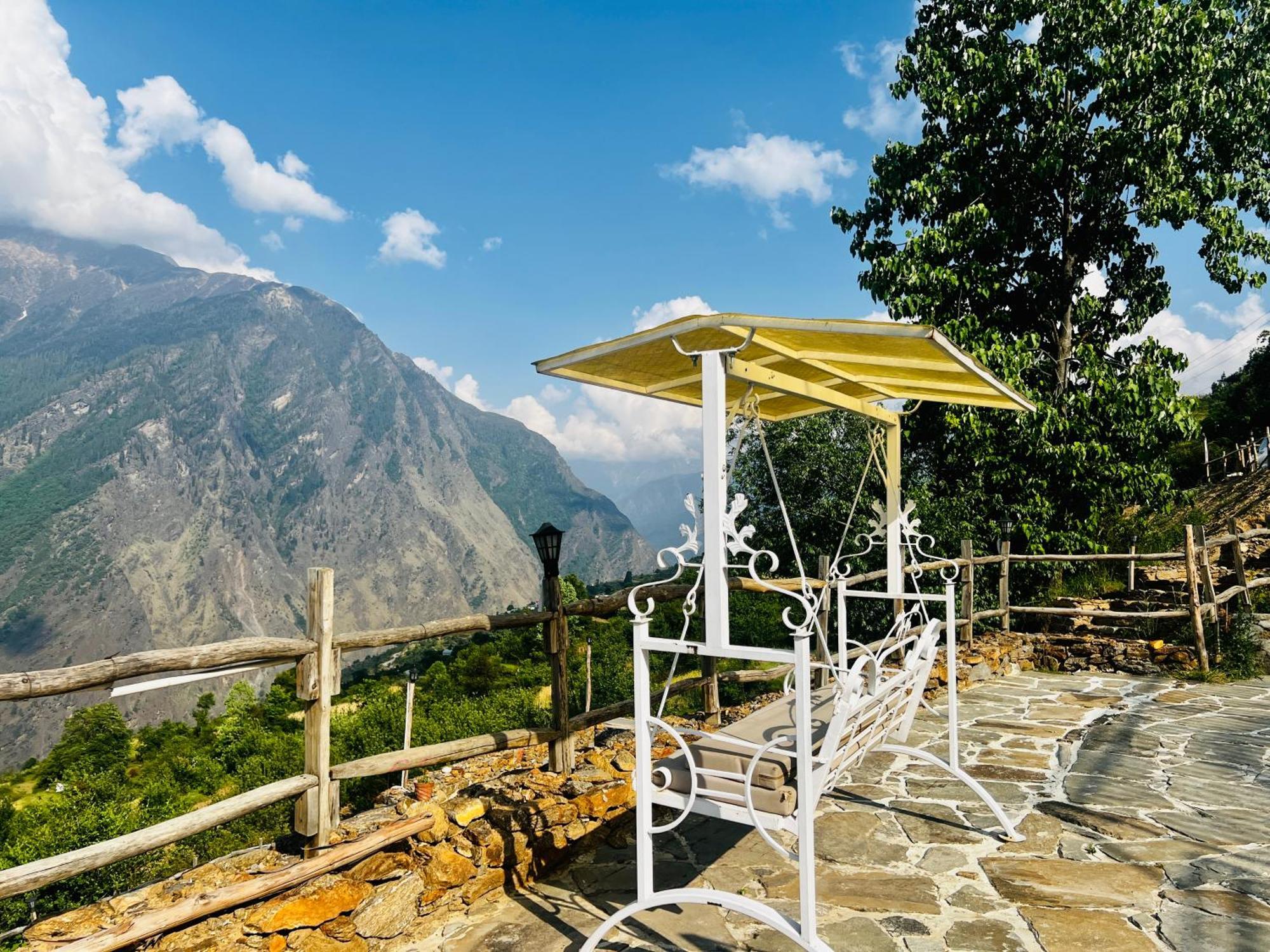 Faraway Cottages, Auli Joshīmath Zewnętrze zdjęcie