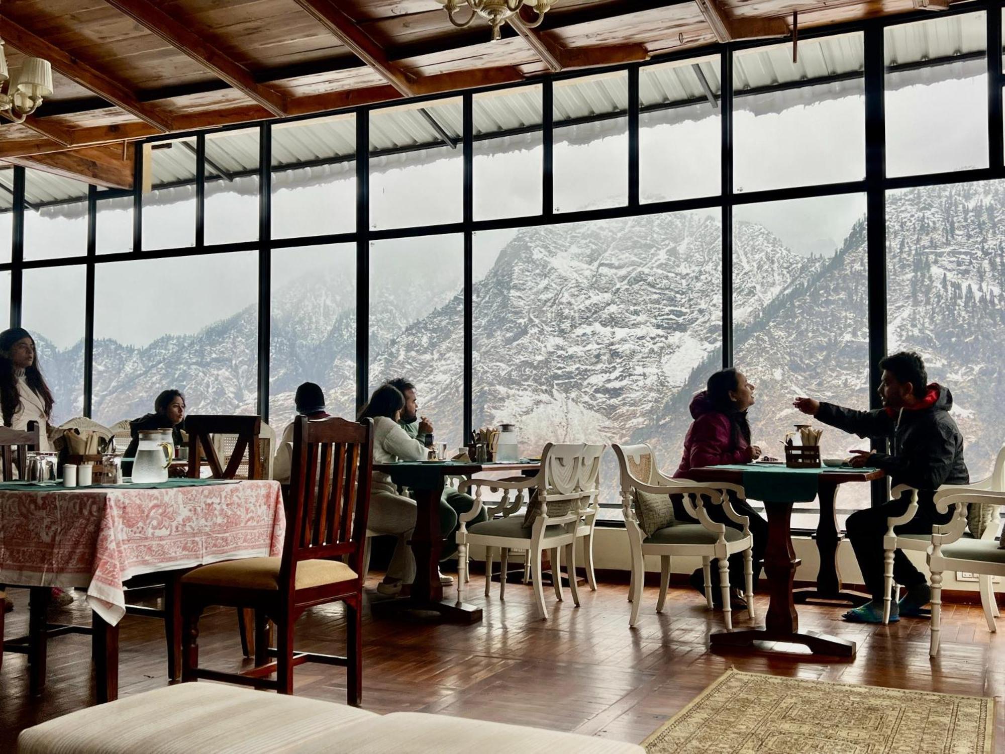 Faraway Cottages, Auli Joshīmath Zewnętrze zdjęcie